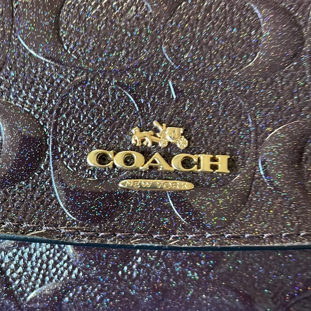 Coach wallet with charms NWT Never used - Picture 2 of 13